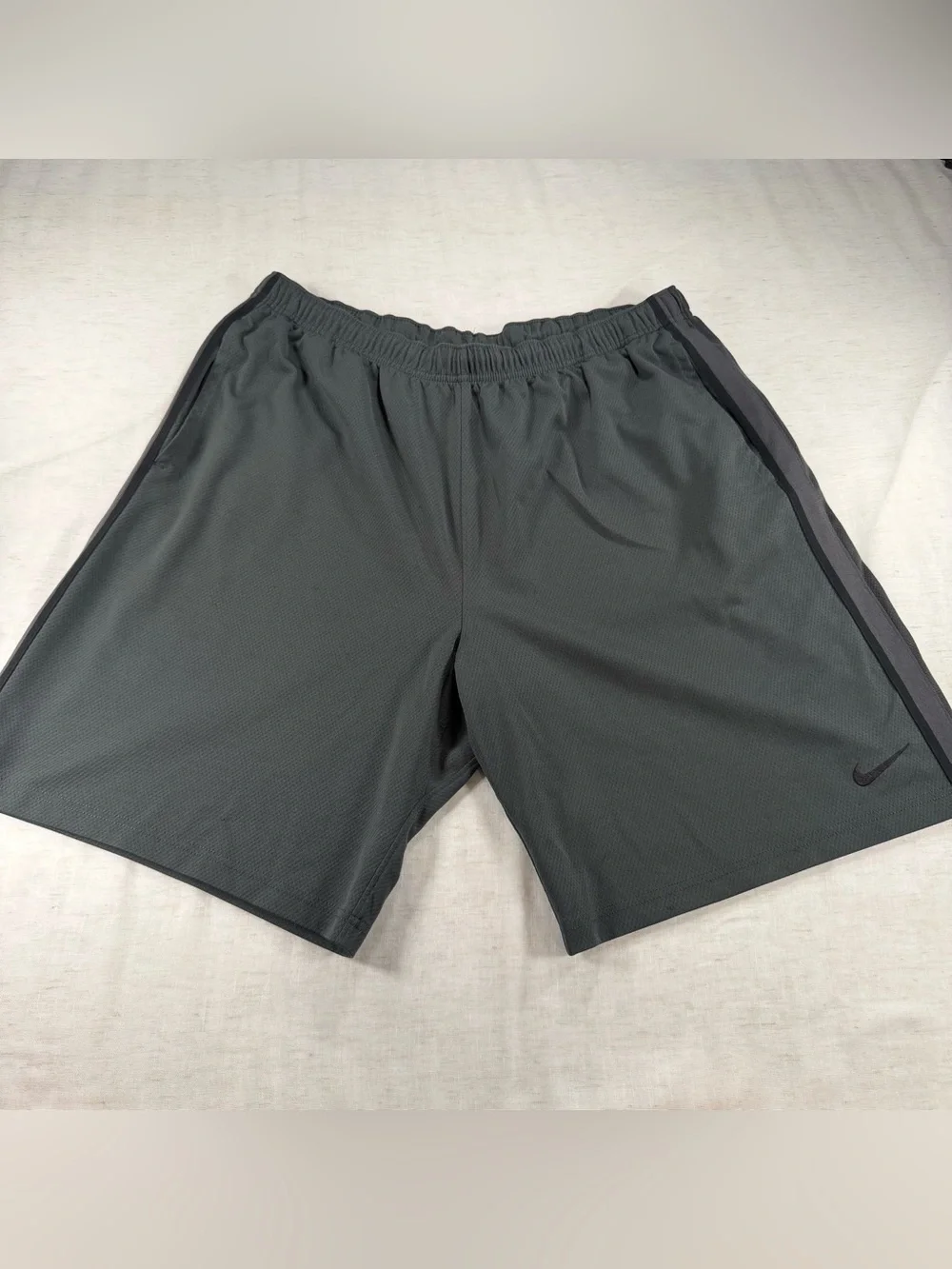 Nike Men’s Dark Gray Athletic Shorts with Black Stripe